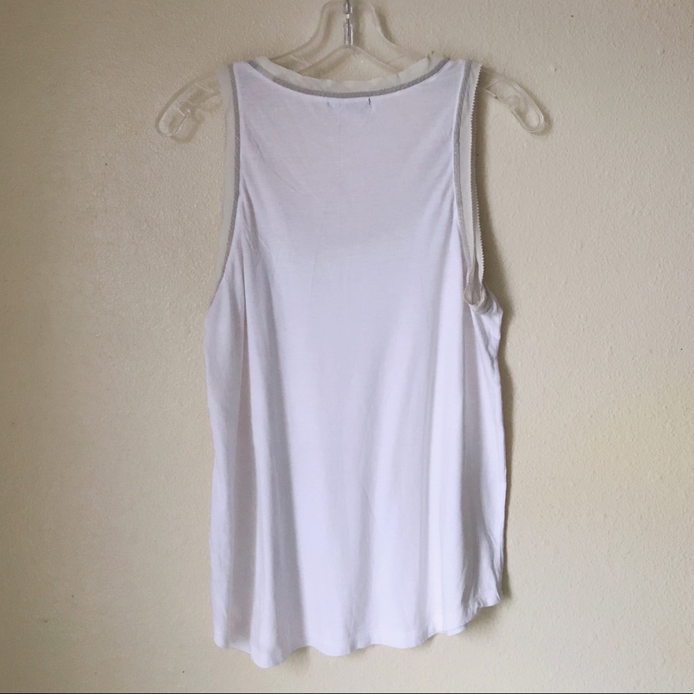 Gap - Picture 2 of 3